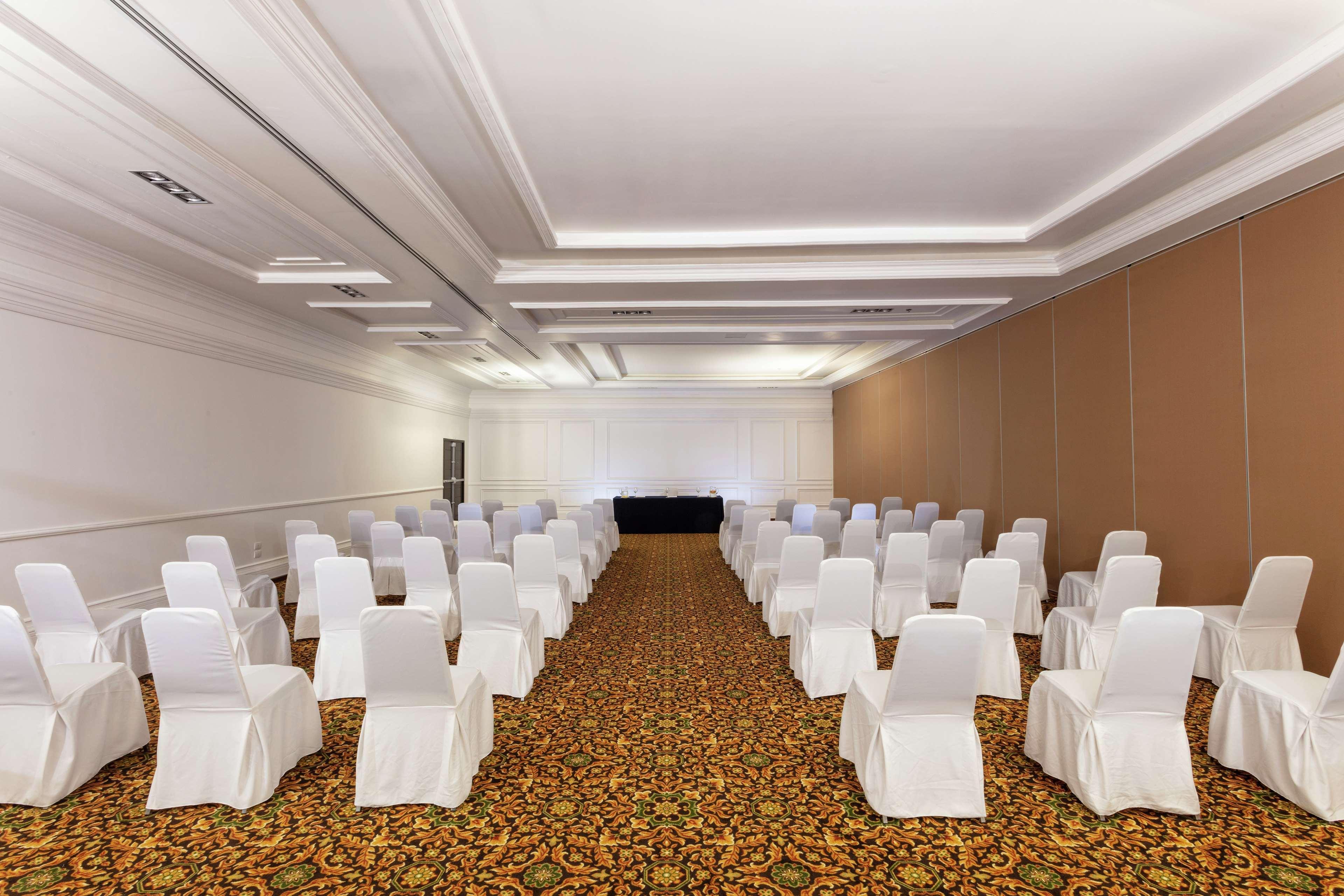 Hotel Doubletree By Hilton Toluca Exterior foto