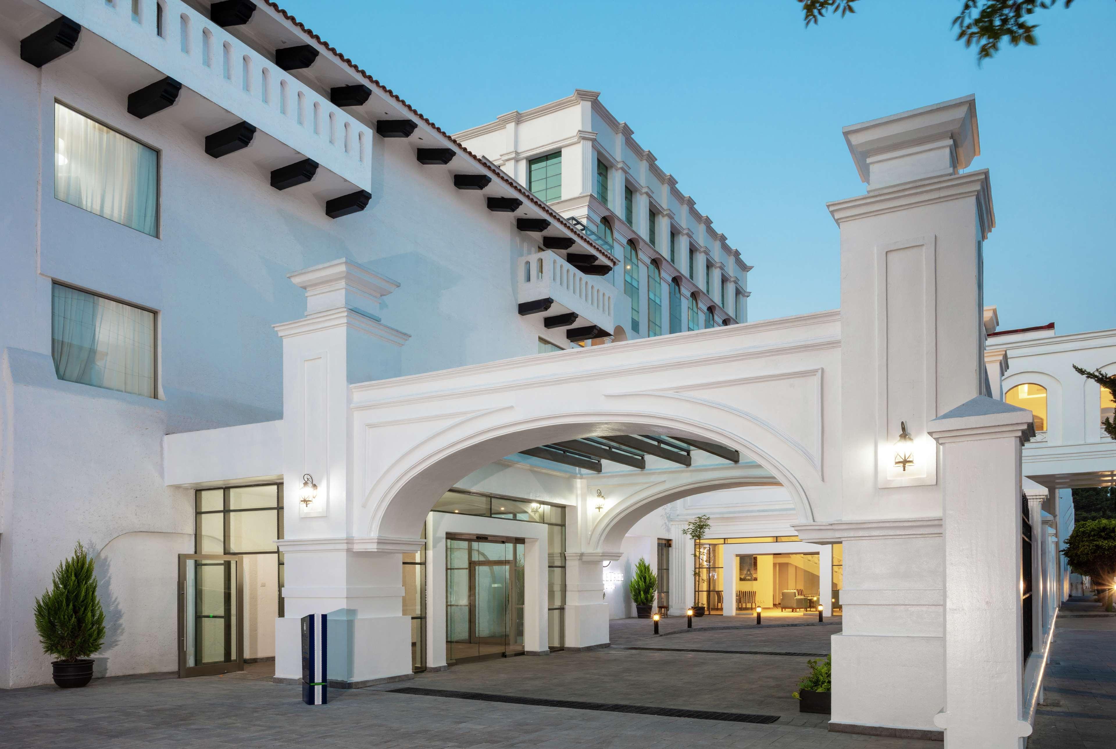Hotel Doubletree By Hilton Toluca Exterior foto