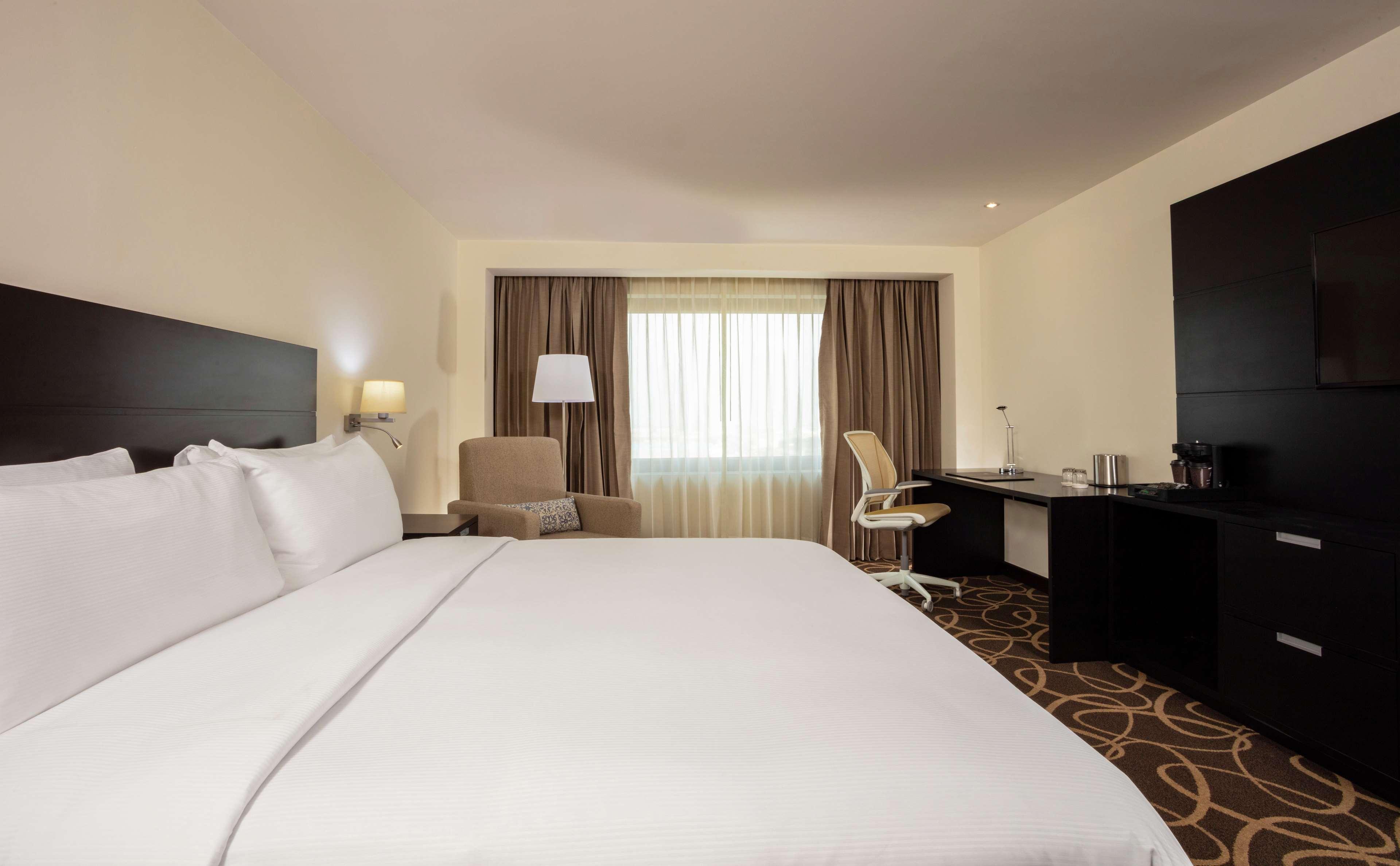 Hotel Doubletree By Hilton Toluca Exterior foto