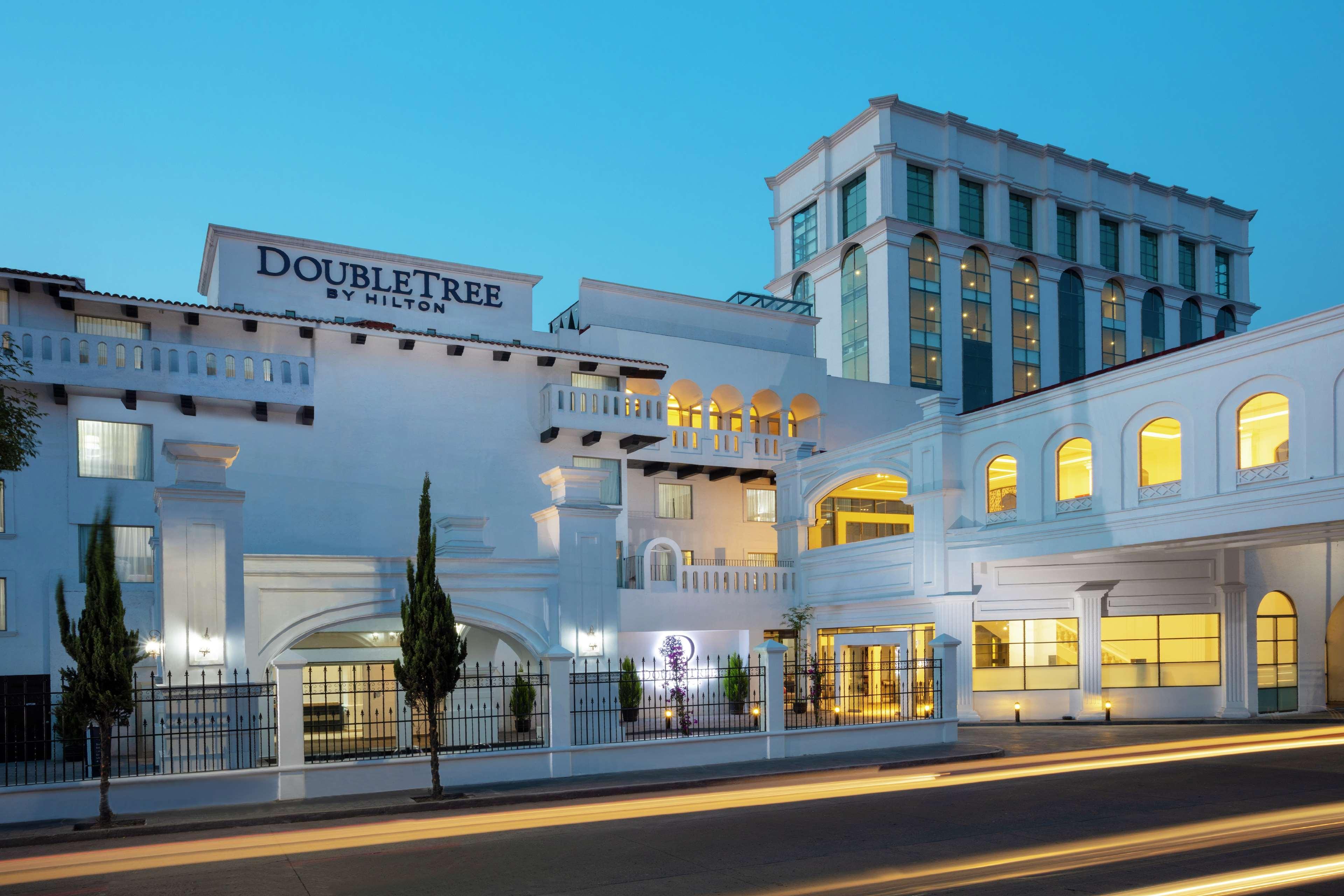 Hotel Doubletree By Hilton Toluca Exterior foto